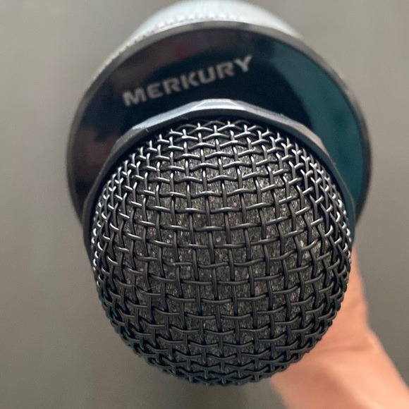 Merkury Wireless Bluetooth Karaoke Microphone- Used - Picture 5 of 6